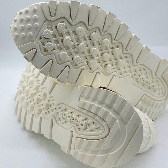 Reebok Big kids Unisex Classic Legacy Grow Shoes | Chalk/Chalk | Size:4.5 - Picture 8 of 10